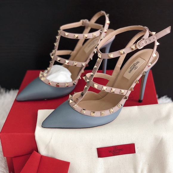 Valentino Garavani Shoes - ✨New VALENTINO GARAVANI Rockstud Ankle Strap Pumps